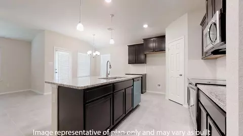 1007 Briscoe St, Brenham, TX 77833 photo 4