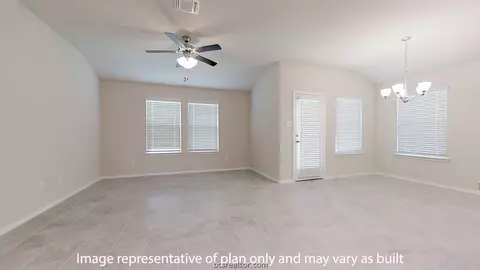 1007 Briscoe St, Brenham, TX 77833 photo 6