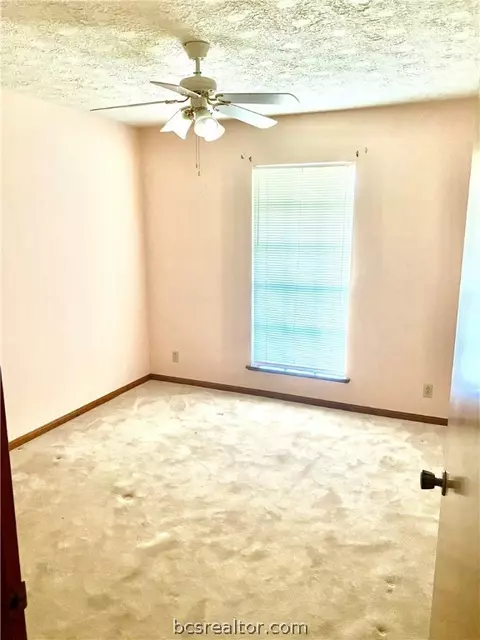 502 E Logan St, Calvert, TX 77837 photo 15