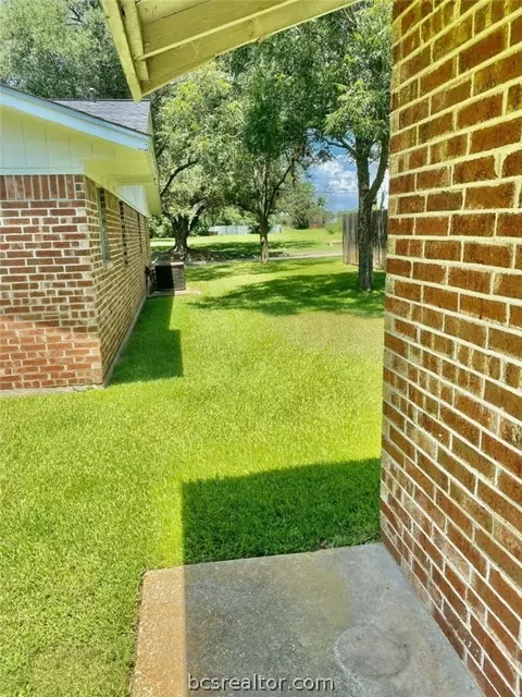 502 E Logan St, Calvert, TX 77837 photo 24