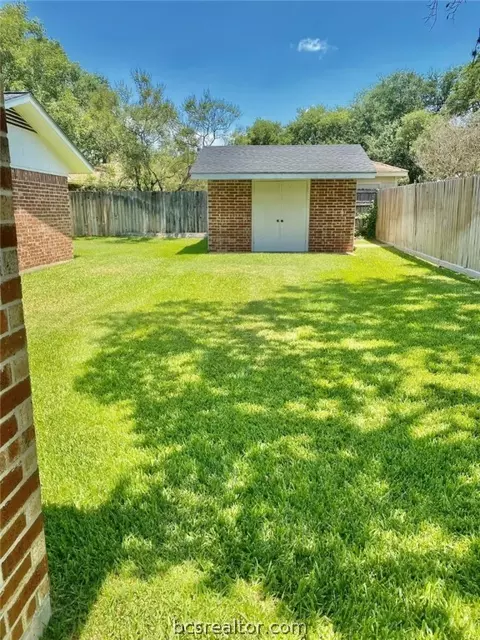 502 E Logan St, Calvert, TX 77837 photo 21