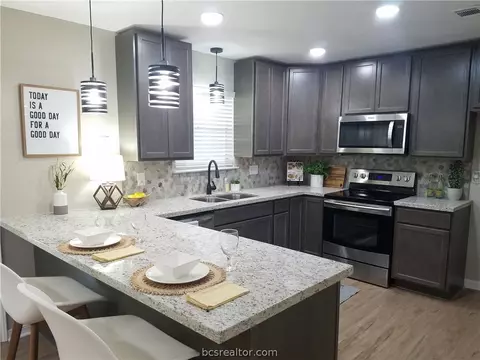 4110 Willow Oak St, Bryan, TX 77802 photo 11