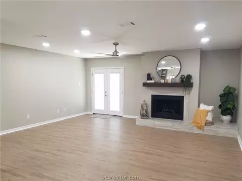 4110 Willow Oak St, Bryan, TX 77802 photo 9