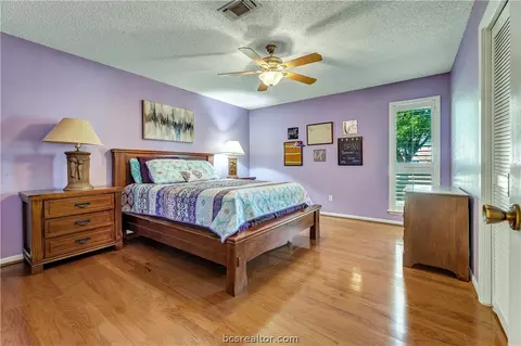 2704 Pinehurst, Bryan, TX 77802 photo 4