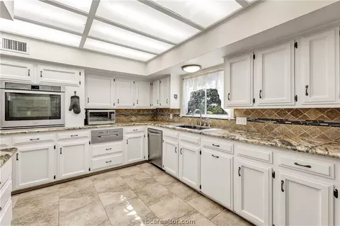 2704 Pinehurst, Bryan, TX 77802 photo 31