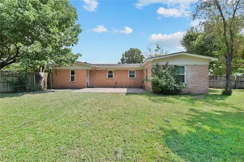 2402 Cindy Ln, Bryan, TX 77802 photo 19