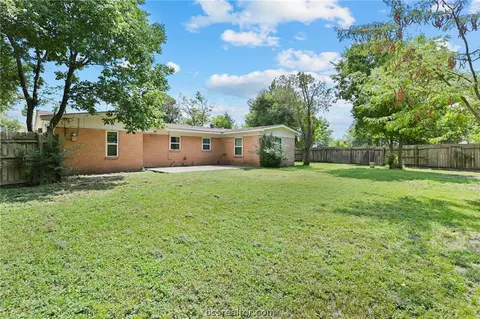 2402 Cindy Ln, Bryan, TX 77802 photo 20