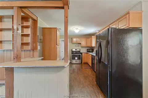2402 Cindy Ln, Bryan, TX 77802 photo 11