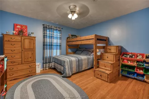 7210 Phillips Dr, Bryan, TX 77808 photo 23