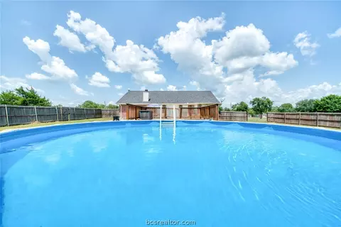 7210 Phillips Dr, Bryan, TX 77808 photo 32