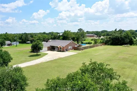 7210 Phillips Dr, Bryan, TX 77808 photo 35