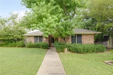 1817 Gettysburg Ln, Bryan, TX 77802 photo 2