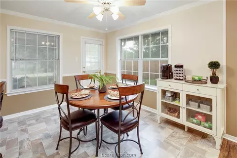 1817 Gettysburg Ln, Bryan, TX 77802 photo 12