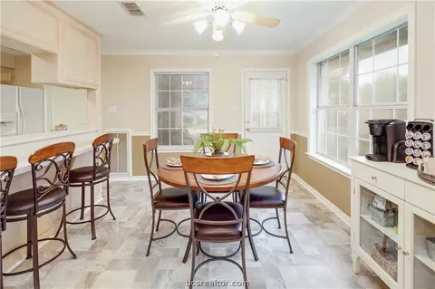 1817 Gettysburg Ln, Bryan, TX 77802 photo 11