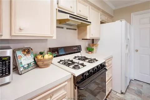1817 Gettysburg Ln, Bryan, TX 77802 photo 9