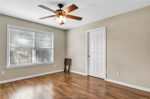 1609 Burt St, Bryan, TX 77802 photo 11
