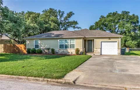 1609 Burt St, Bryan, TX 77802 photo 3