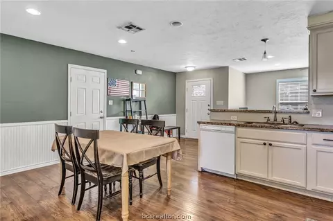 1609 Burt St, Bryan, TX 77802 photo 6