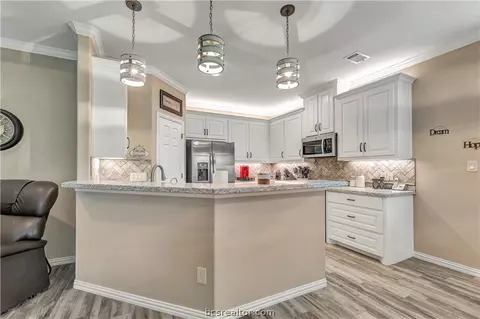 3049 Peterson Cir, Bryan, TX 77802 photo 12