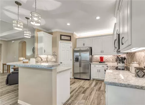 3049 Peterson Cir, Bryan, TX 77802 photo 10