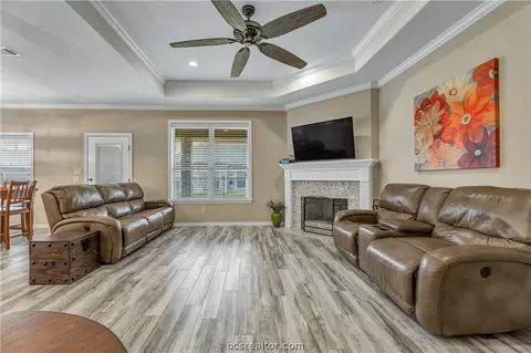 3049 Peterson Cir, Bryan, TX 77802 photo 5