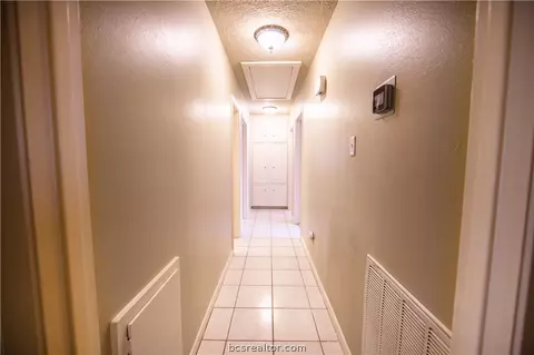 1701 Luza St, Bryan, TX 77802 photo 6