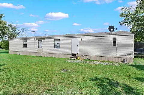 111 Hill Loop, Somerville, TX 77879 photo 17