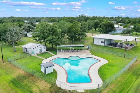 111 Hill Loop, Somerville, TX 77879 photo 22