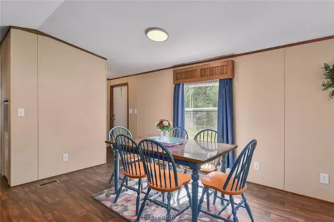 111 Hill Loop, Somerville, TX 77879 photo 7