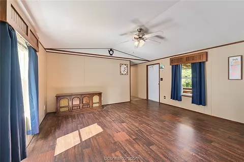 111 Hill Loop, Somerville, TX 77879 photo 3