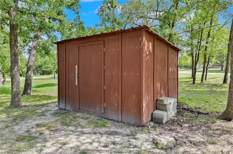 111 Hill Loop, Somerville, TX 77879 photo 19