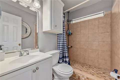 1449 Cedarcrest Ln, Bryan, TX 77803 photo 16