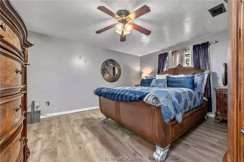 1449 Cedarcrest Ln, Bryan, TX 77803 photo 12