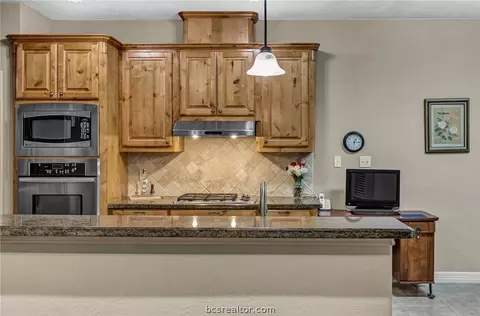 2909 Alba Ct, Bryan, TX 77808 photo 8