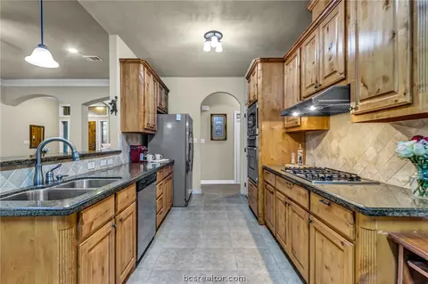 2909 Alba Ct, Bryan, TX 77808 photo 6