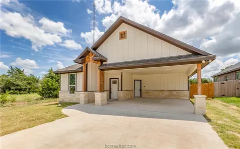 3685 Rabbit Ln, Bryan, TX 77807 photo 3