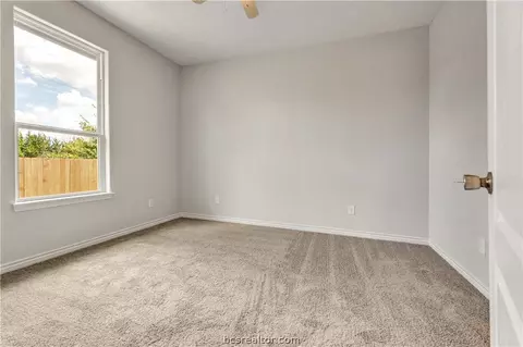 3685 Rabbit Ln, Bryan, TX 77807 photo 4