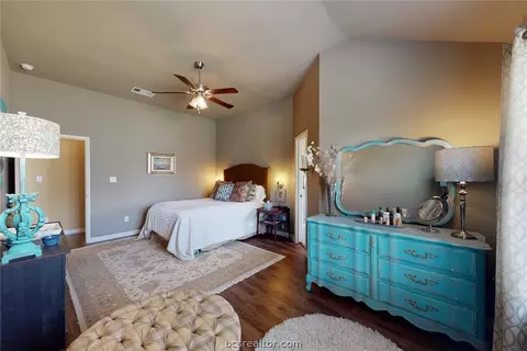 2004 Jester Trl, Bryan, TX 77807 photo 11