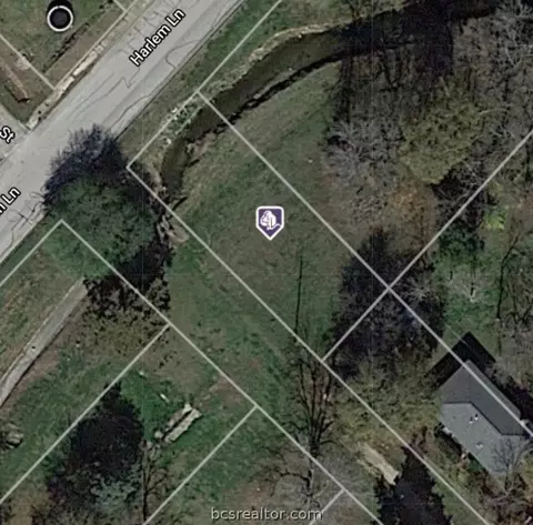 901 Harlem Ln, Bryan, TX 77803 photo 2