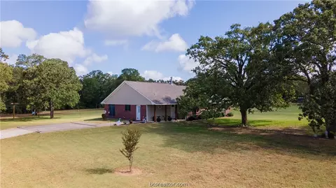 6950 Chick Ln, Bryan, TX 77807 photo 3