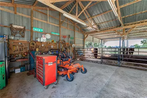 6950 Chick Ln, Bryan, TX 77807 photo 39