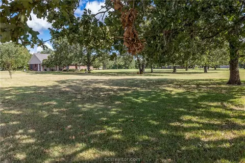 6950 Chick Ln, Bryan, TX 77807 photo 9