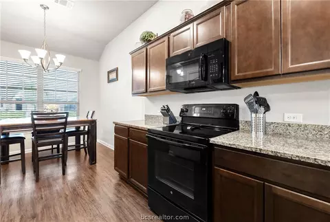 2135 Markley Dr, Bryan, TX 77807 photo 15