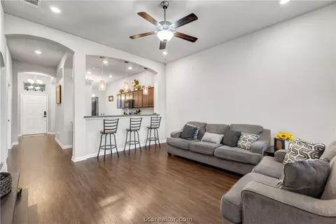 2135 Markley Dr, Bryan, TX 77807 photo 5