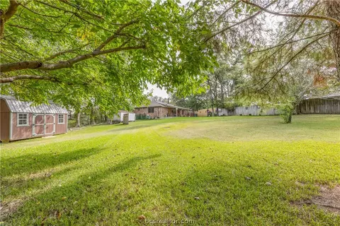 2709 Silver Maple Dr, Bryan, TX 77803 photo 25