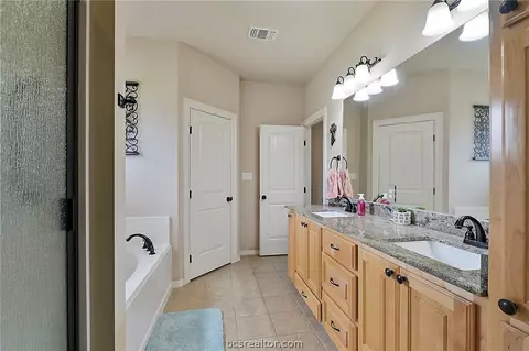 8700 Tejas Ranch Loop, Bryan, TX 77808 photo 16