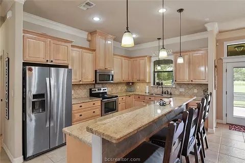 8700 Tejas Ranch Loop, Bryan, TX 77808 photo 8