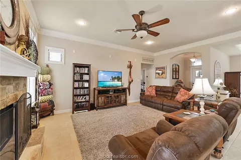 8700 Tejas Ranch Loop, Bryan, TX 77808 photo 5