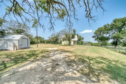 6670 Peyton Rd, Bryan, TX 77807 photo 25