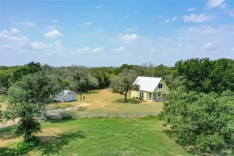 6670 Peyton Rd, Bryan, TX 77807 photo 1